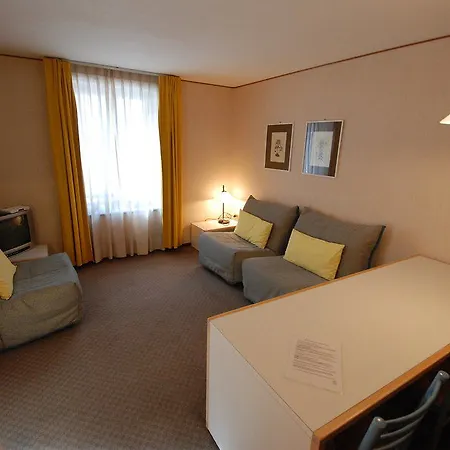 Aparthotel Universo